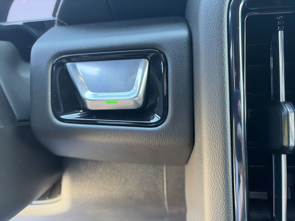 New 2026 GMC Yukon AT4 w/ Premium Trailering Package image 25