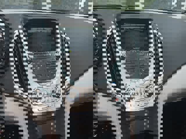 Used 2013 GMC Terrain SLT w/ Cargo Package image 17