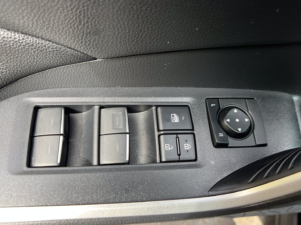 Used 2023 Toyota RAV4 SE w/ Weather & Moonroof Package AWD/4WD image 12