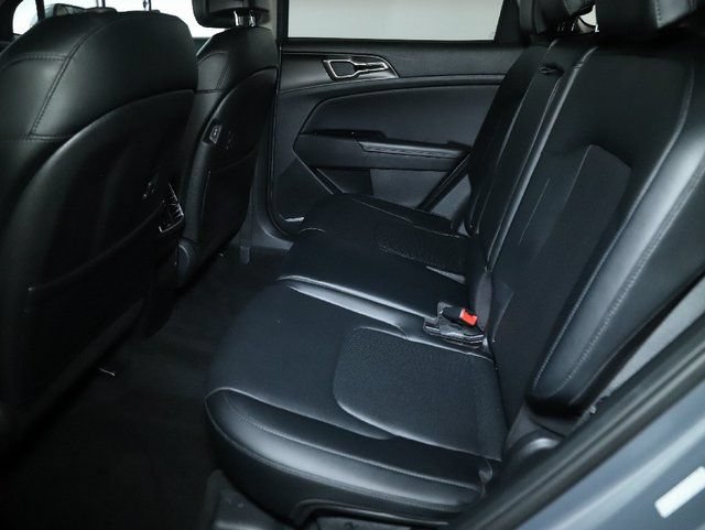 Used 2023 Kia Sportage EX FWD image 14