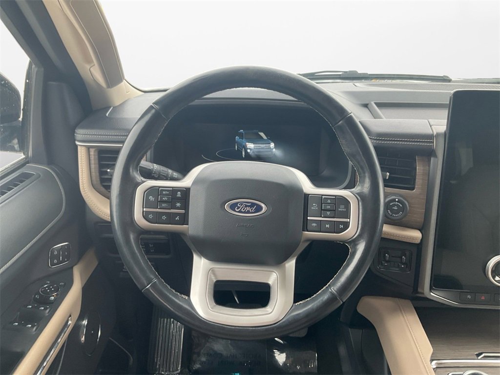 Used 2023 Ford Expedition Limited image 12