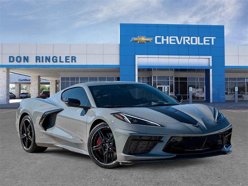 Used 2024 Chevrolet Corvette Stingray Preferred Cpe w/ Z51 Performance Package image 1