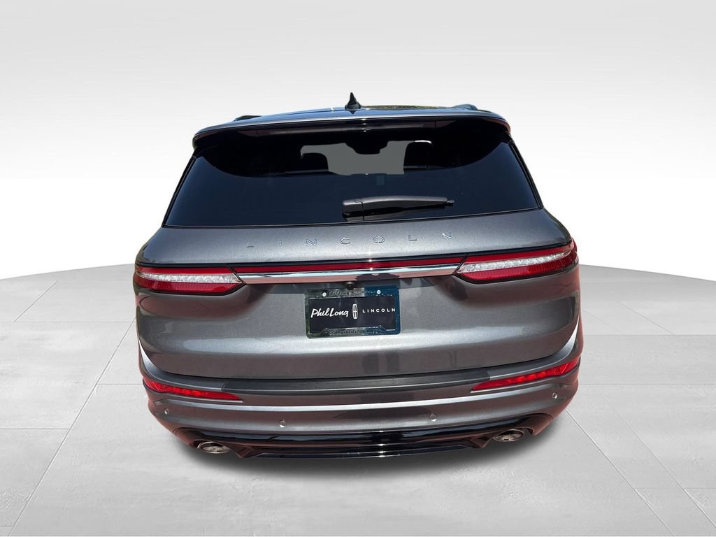 Certified 2025 Lincoln Corsair AWD w/ Equipment Group 101A image 8