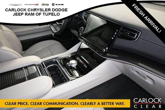 Used 2024 Jeep Wagoneer 2WD image 40
