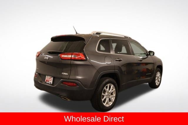 Used 2015 Jeep Cherokee Latitude w/ Cold Weather Group AWD/4WD image 2