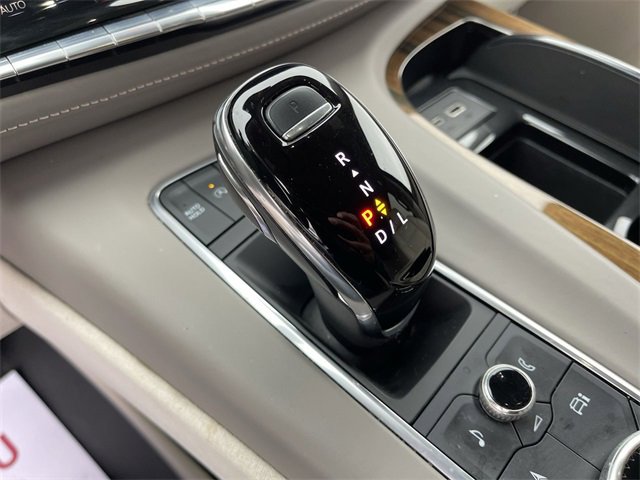 Used 2022 Cadillac Escalade ESV Premium Luxury Platinum image 20