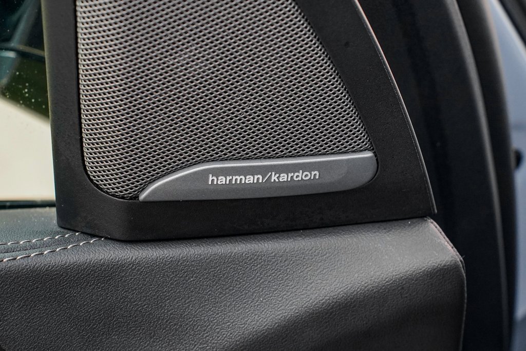 Used 2023 BMW X7 xDrive40i w/ M Sport Package image 11