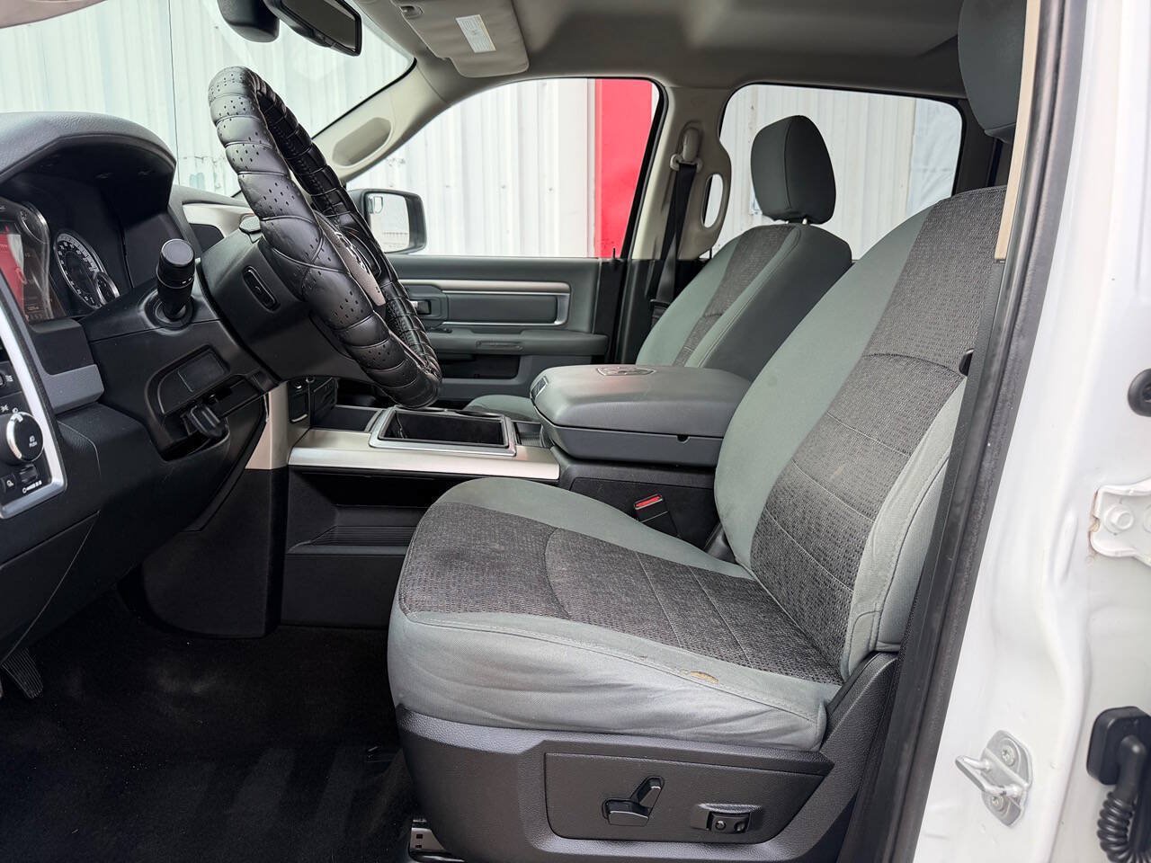 Used 2015 RAM 1500 Lone Star RWD image 16