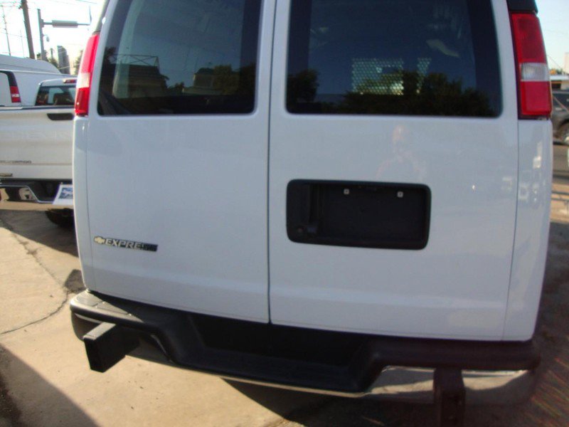 Used 2024 Chevrolet Express 2500 w/ Driver Convenience Package image 4