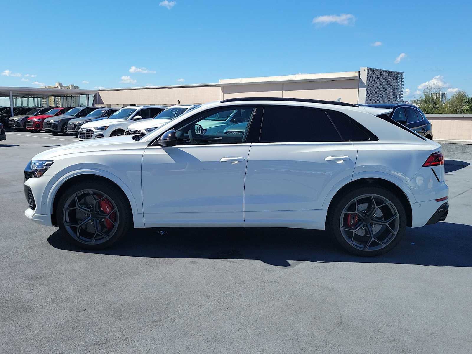 New 2026 Audi RS Q8 performance image 3