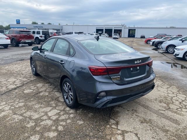 Used 2024 Kia Forte LXS image 4