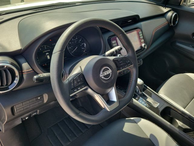 Certified 2024 Nissan Kicks SR w/ SR Premium Package FWD image 19