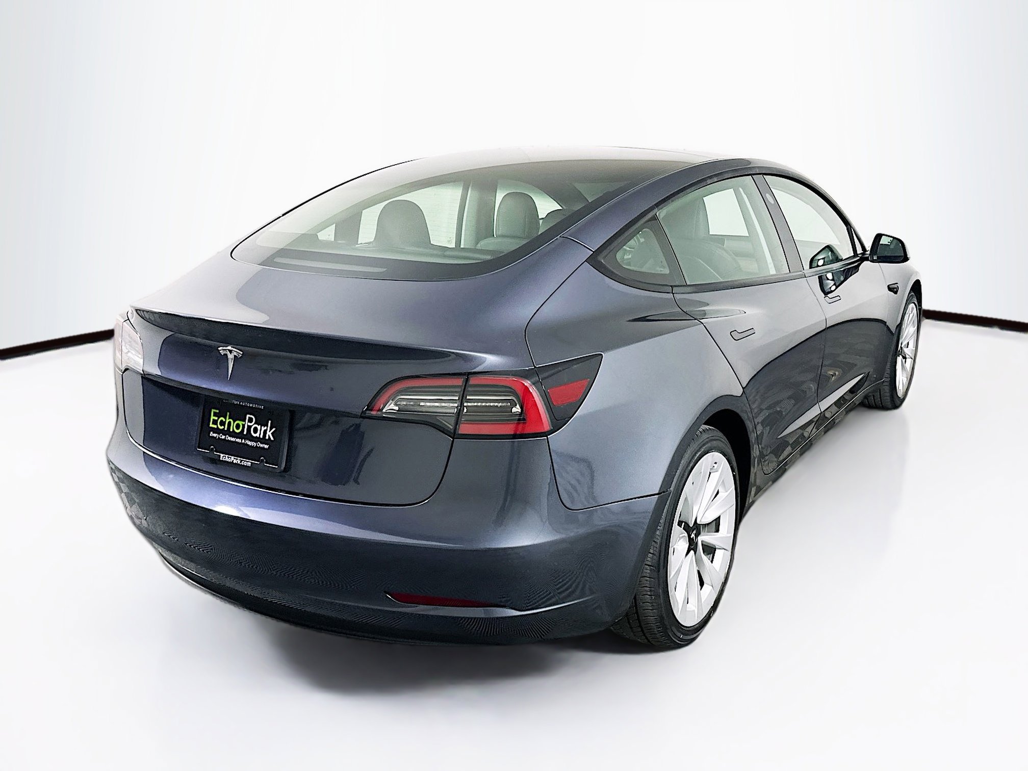 Used 2023 Tesla Model 3 Standard Range image 9