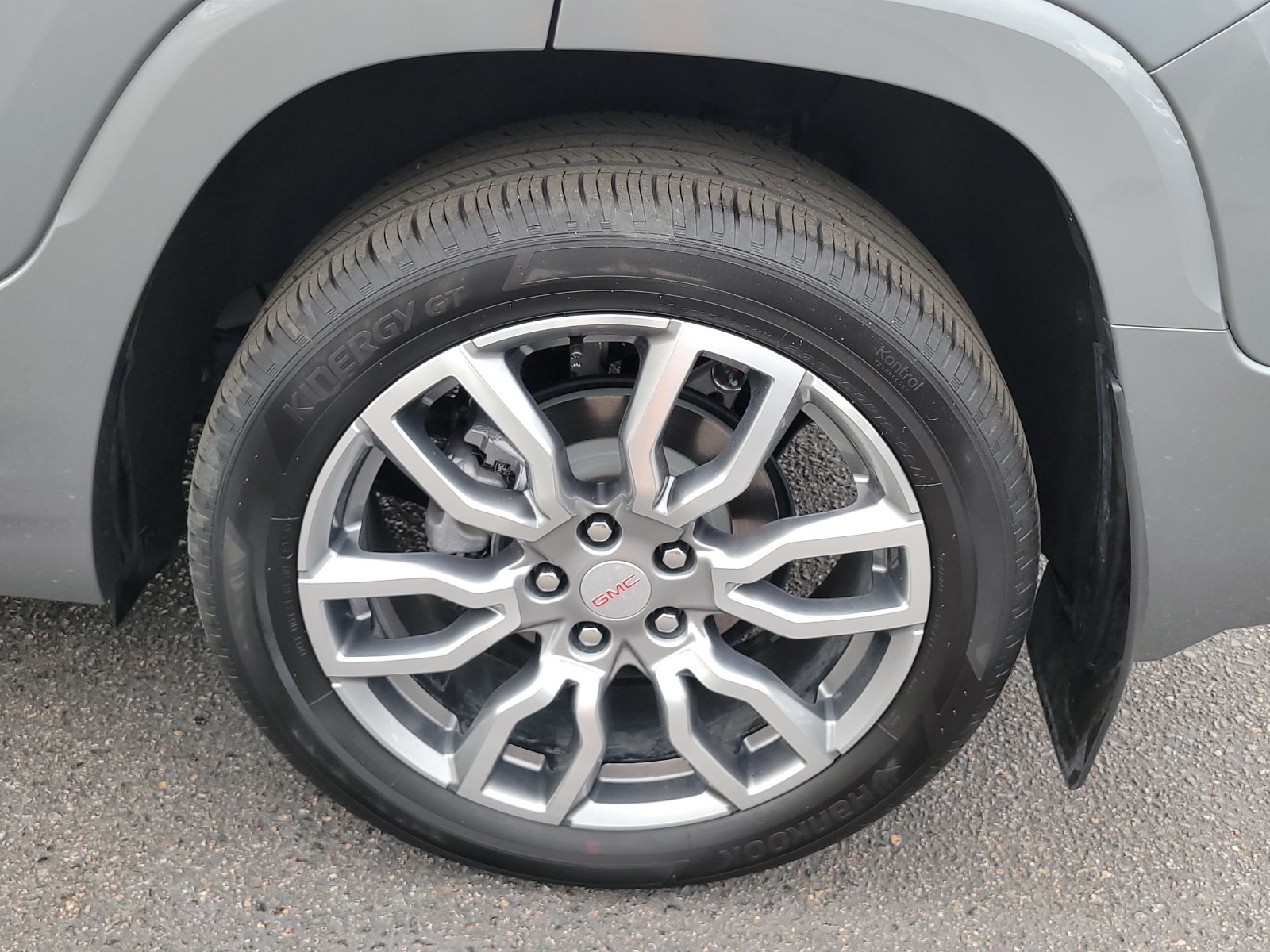 Used 2024 GMC Terrain Denali w/ Denali Premium Package AWD/4WD image 17