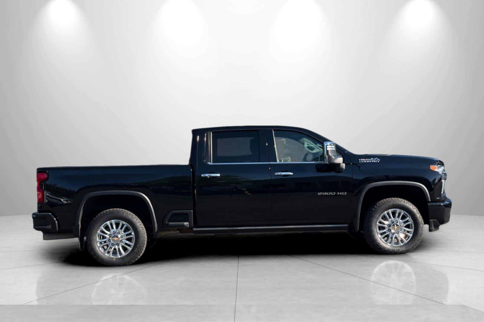 Used 2021 Chevrolet Silverado 2500 High Country w/ Z71 Off-Road Package AWD/4WD image 8