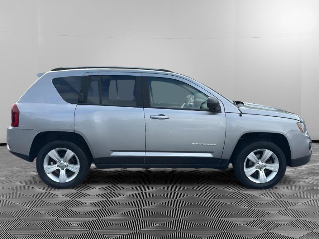 Used 2016 Jeep Compass Sport w/ Power Value Group AWD/4WD image 6