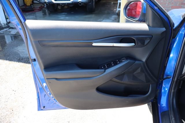 Used 2023 Kia Seltos LX AWD/4WD image 7