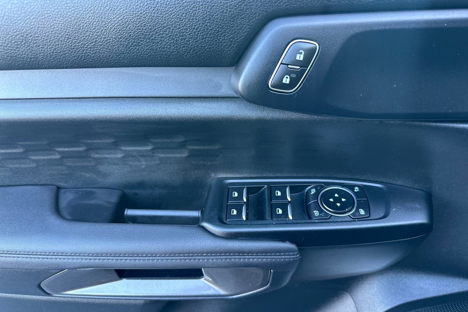 New 2025 Ford Ranger XLT w/ Black Appearance Package image 11