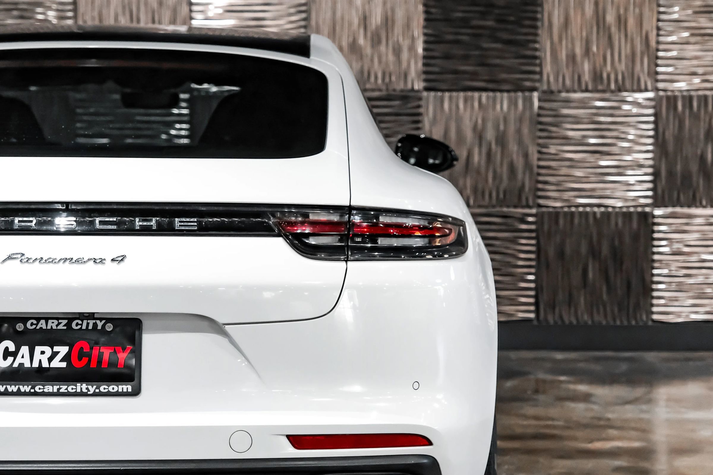 Used 2018 Porsche Panamera 4 w/ Premium Package Plus AWD/4WD image 52