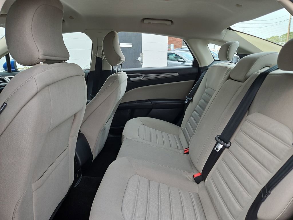 Used 2018 Ford Fusion S image 25