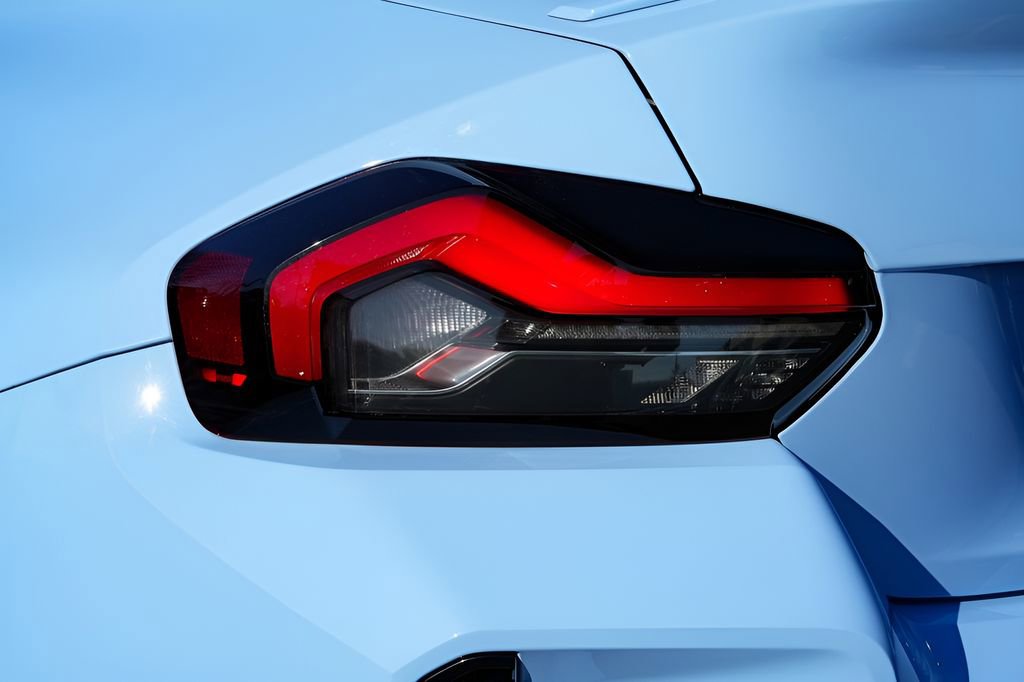 Used 2023 BMW M2 w/ Lighting Package image 27