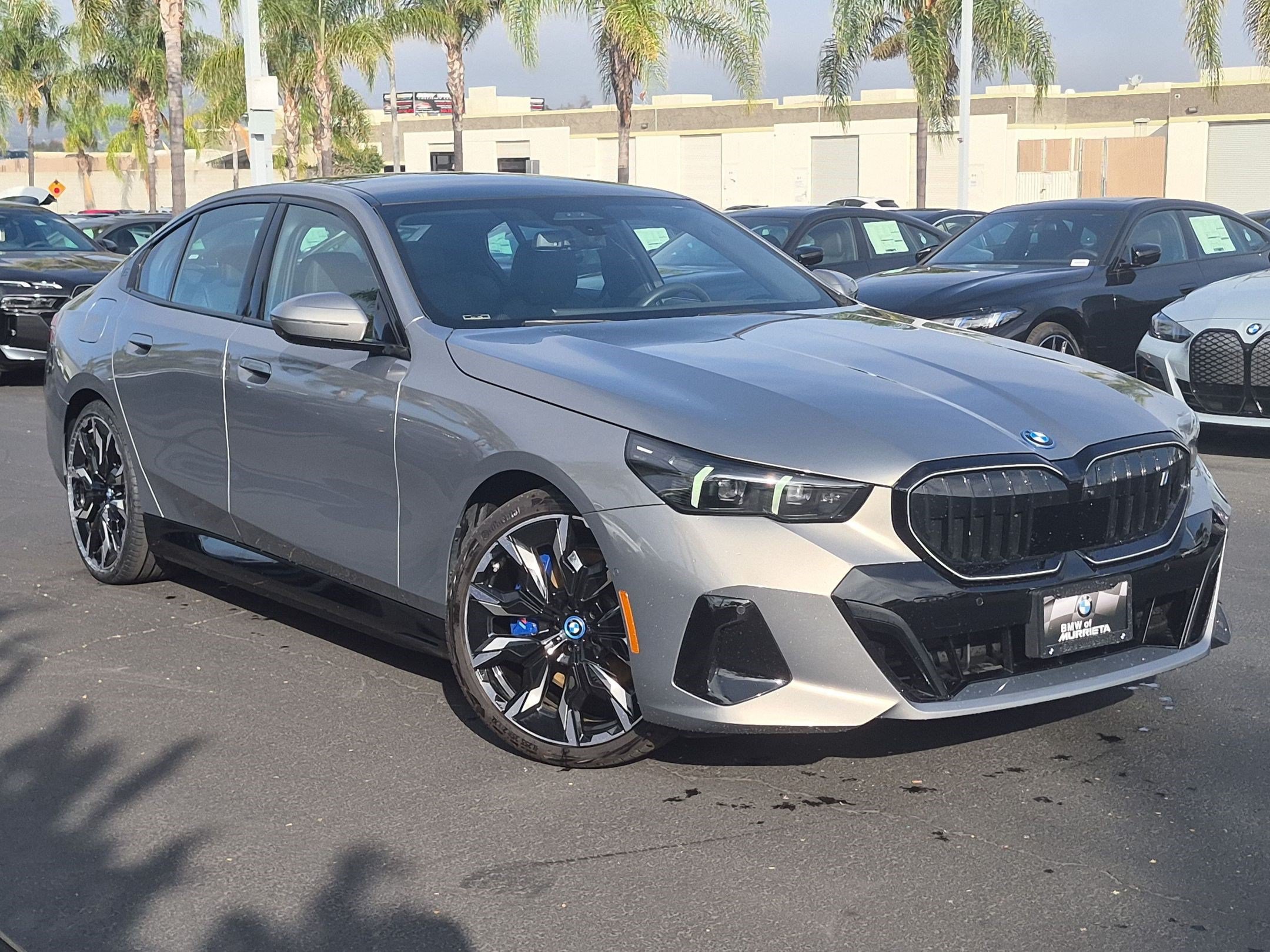 Used 2024 BMW i5 eDrive40i w/ M Sport Package RWD image 2