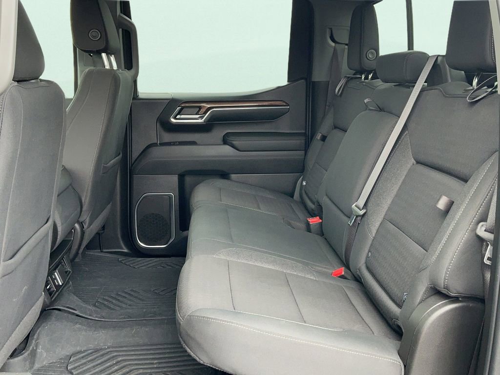 Used 2024 Chevrolet Silverado 1500 LT AWD/4WD image 19