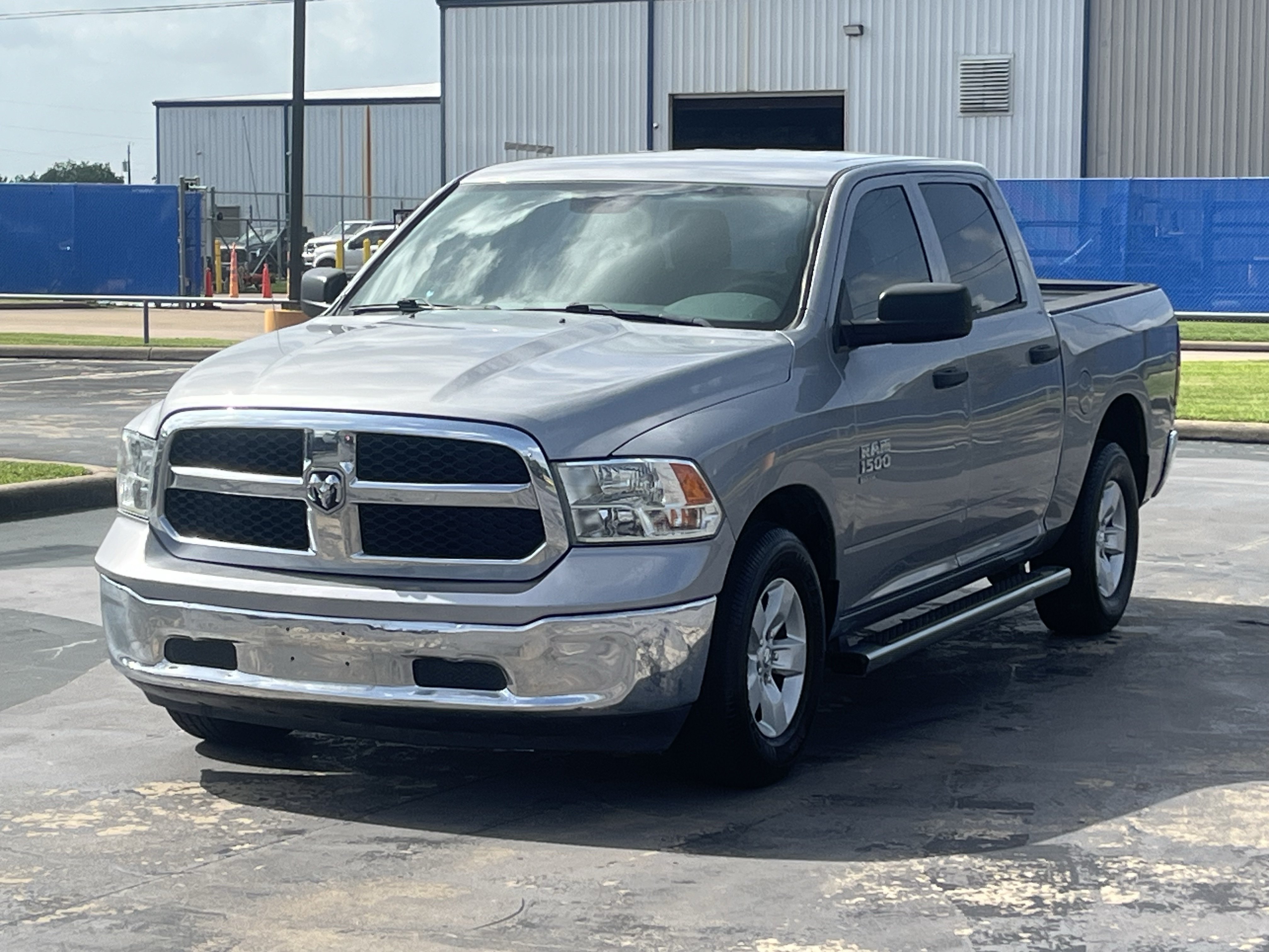 Used 2019 RAM 1500 Tradesman w/ Chrome Plus Package RWD image 3