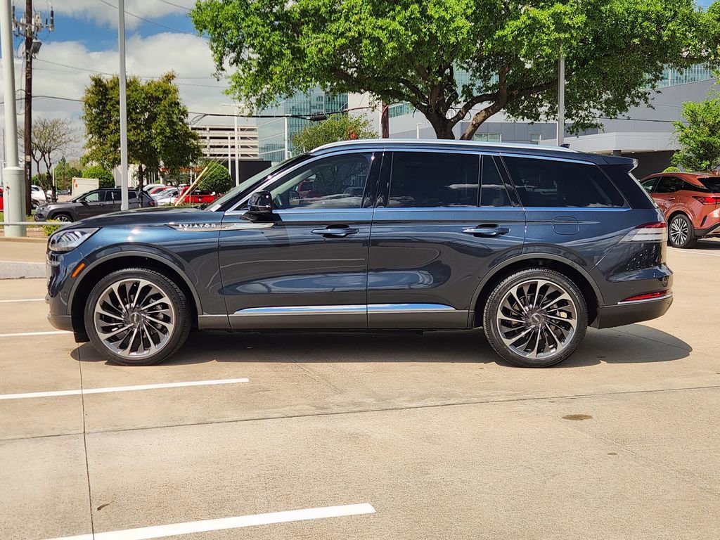 Used 2023 Lincoln Aviator Reserve w/ Equipment Group 201A image 4
