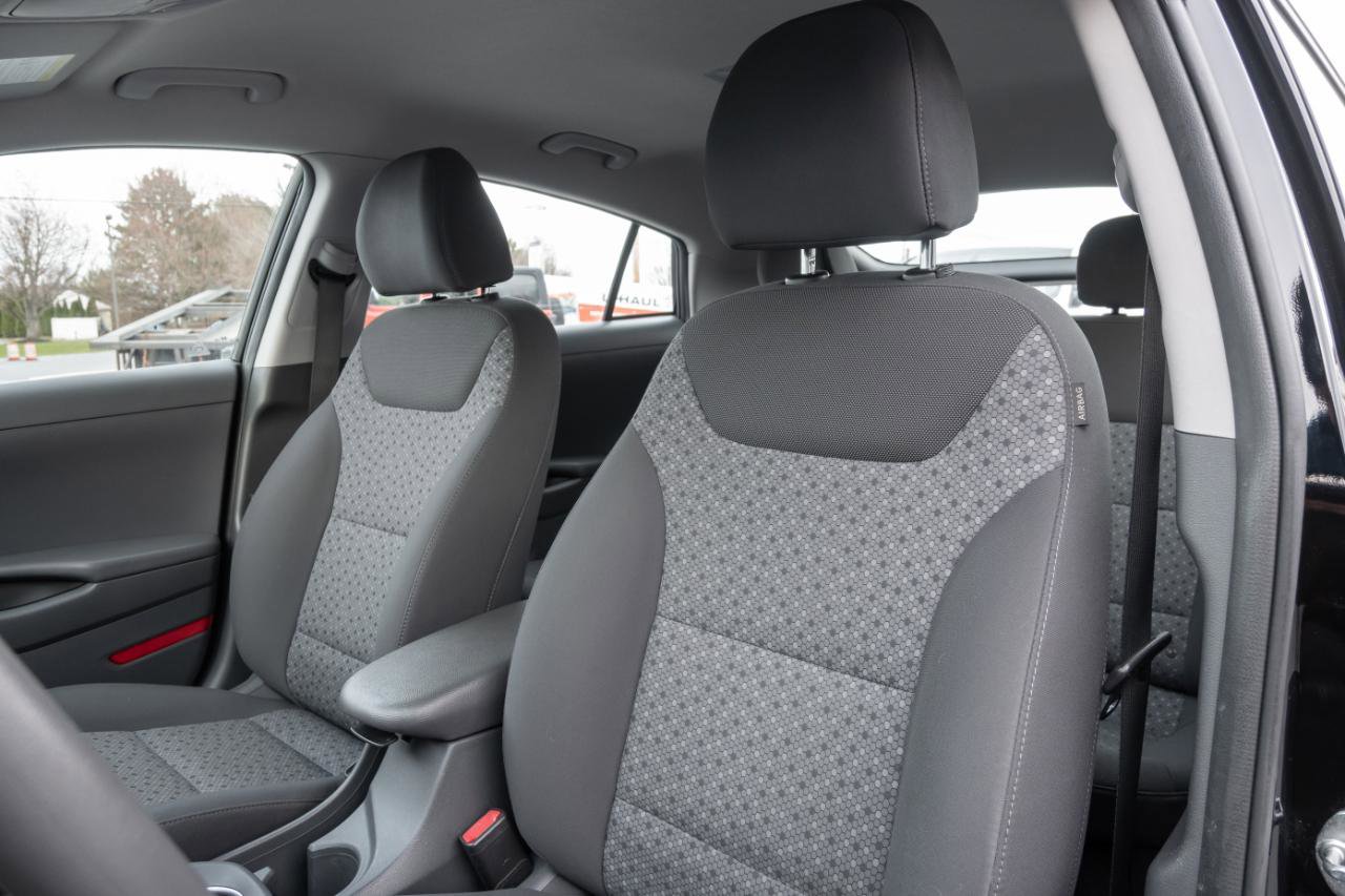Used 2019 Hyundai Ioniq Blue image 14