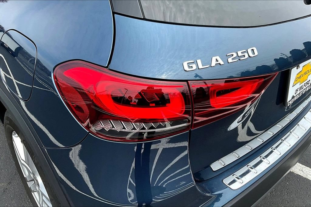 Used 2022 Mercedes-Benz GLA 250 4MATIC image 23