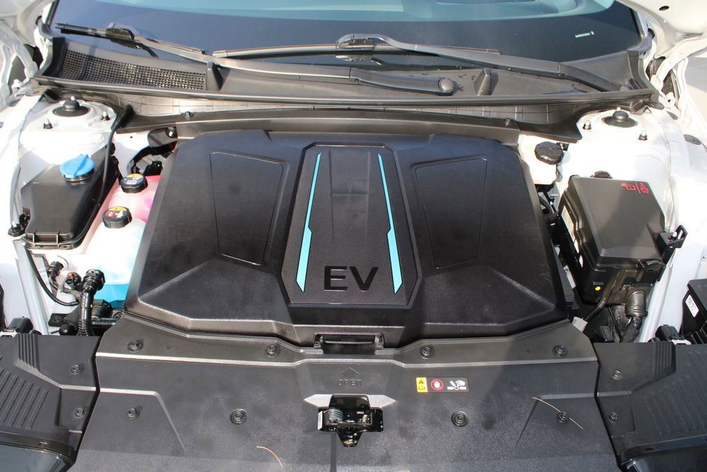 Used 2024 Hyundai Ioniq 5 Limited image 38