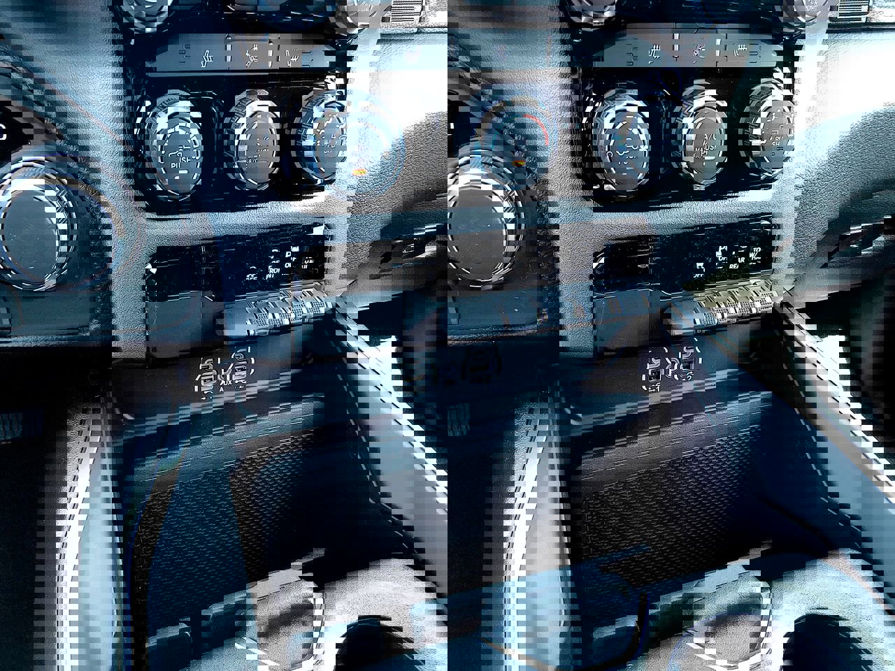 New 2026 RAM 1500 4x4 Crew Cab image 29