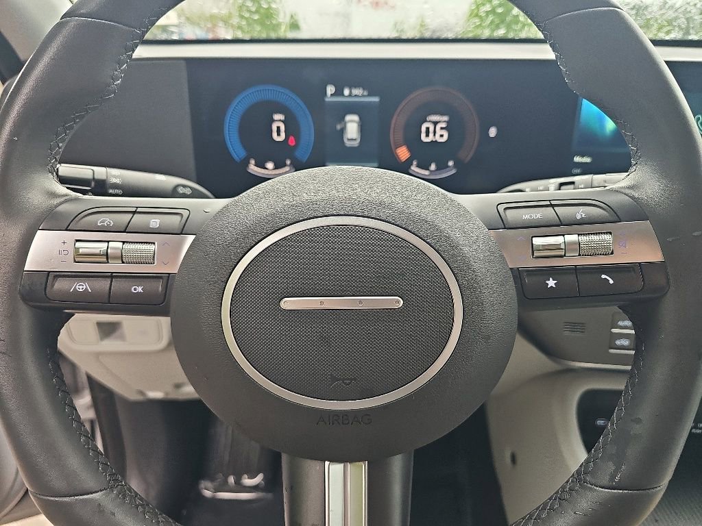 Used 2025 Hyundai Kona SEL FWD image 18