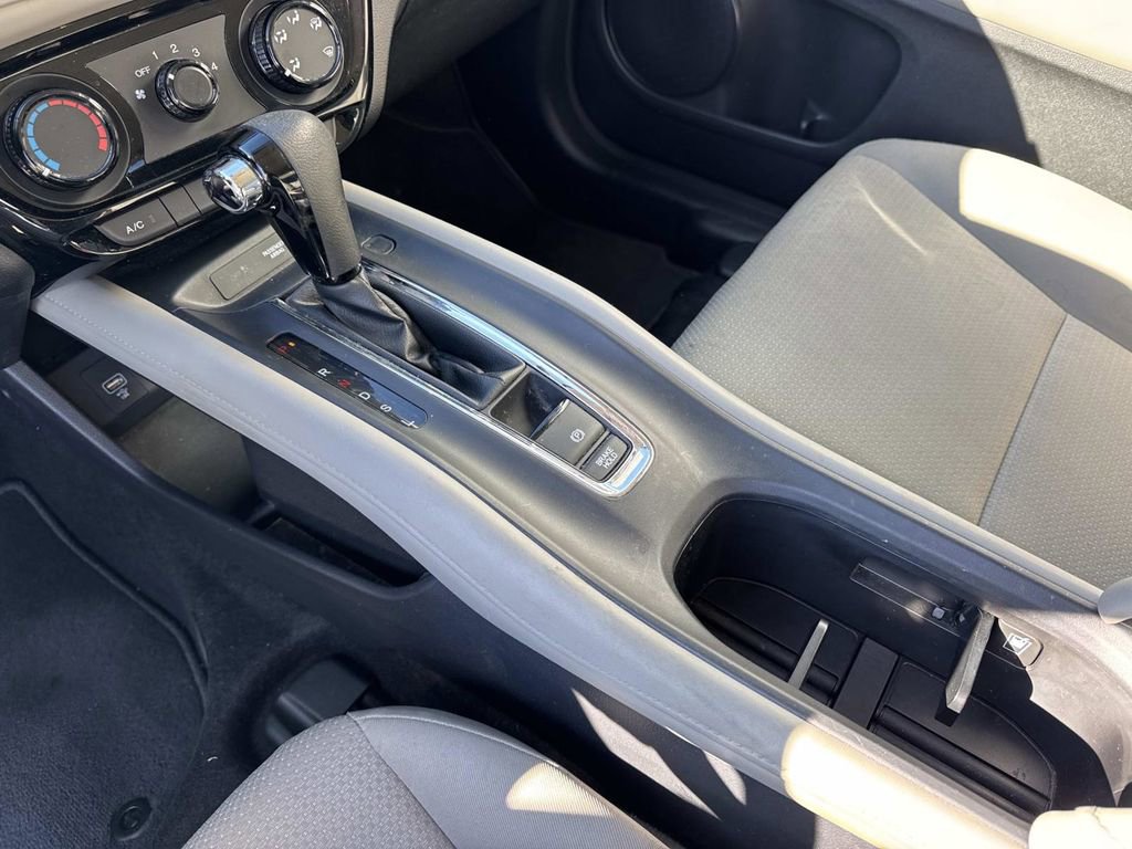 Used 2021 Honda HR-V LX image 44