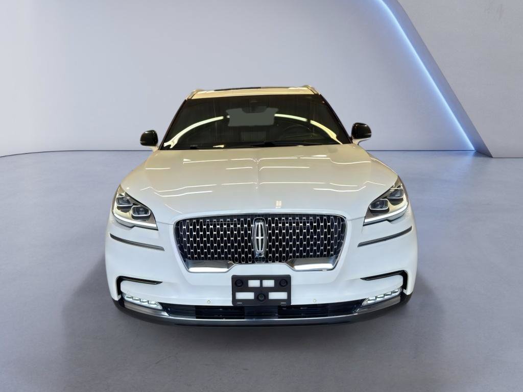 Used 2021 Lincoln Aviator Reserve AWD/4WD image 2