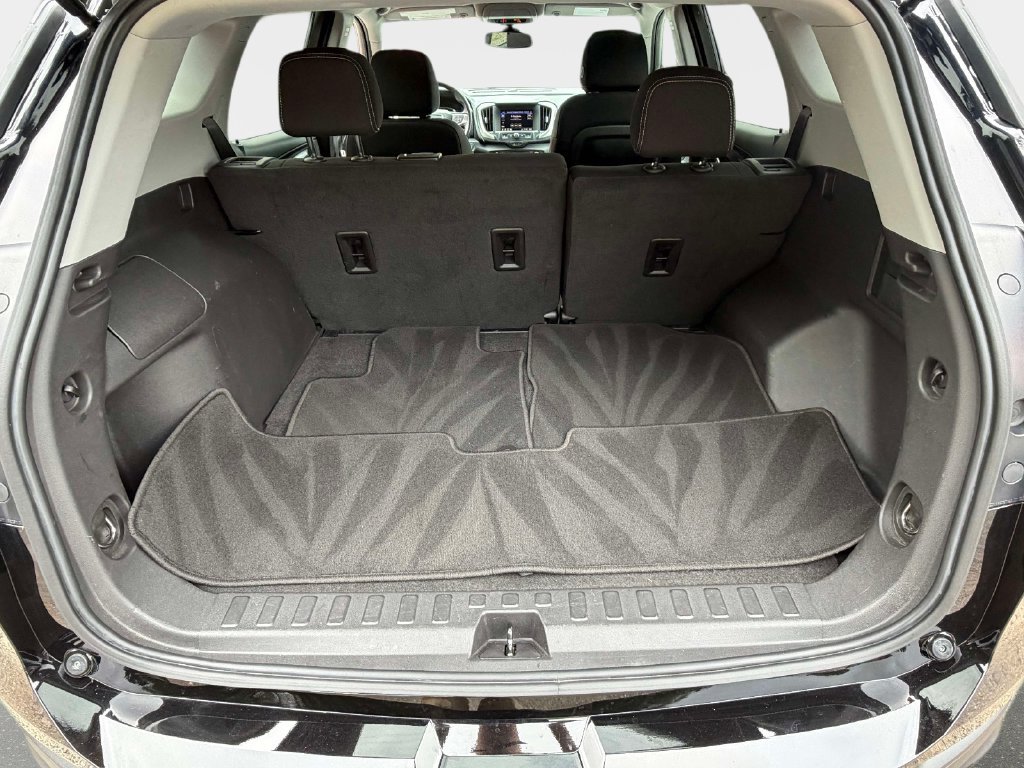 Used 2024 GMC Terrain SLE AWD/4WD image 11