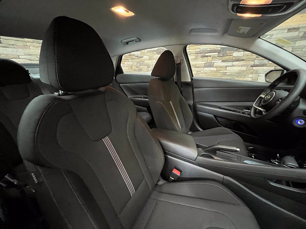 Certified 2024 Hyundai Elantra SE FWD image 26