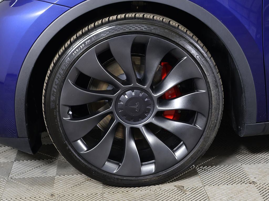 Used 2024 Tesla Model Y Performance image 24