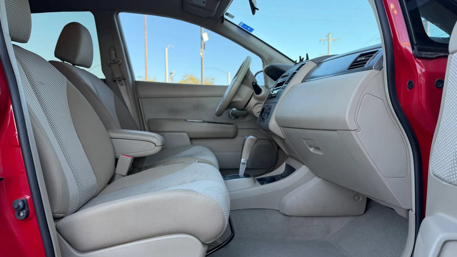 Used 2007 Nissan Versa Hatchback w/ Convenience Pkg FWD image 12
