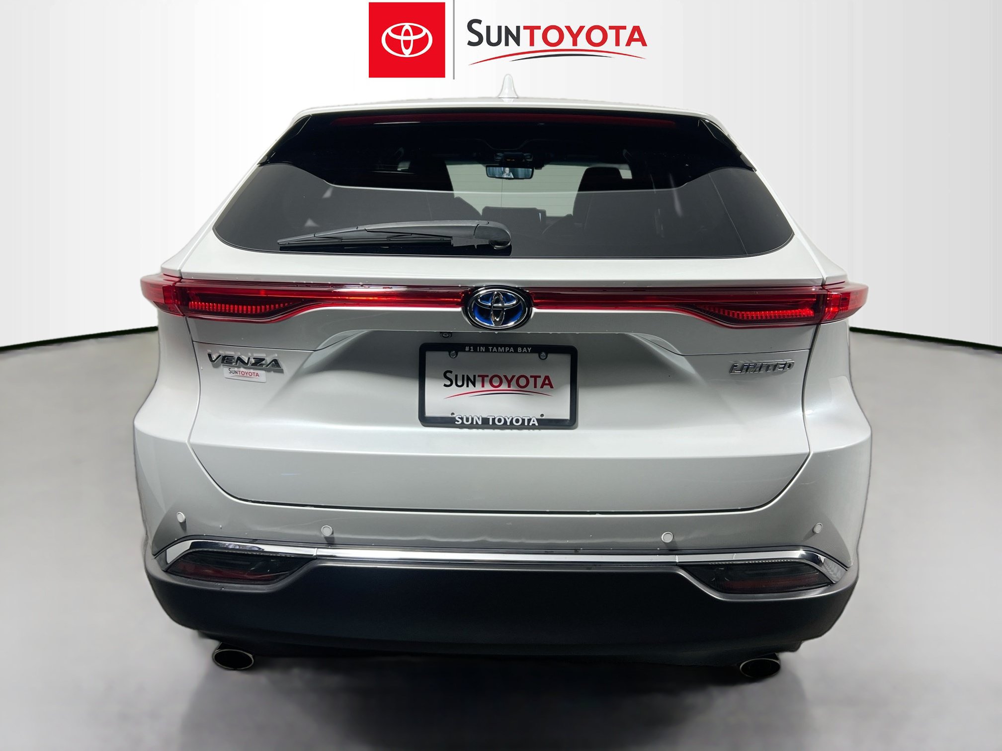 Used 2023 Toyota Venza Limited AWD/4WD image 5
