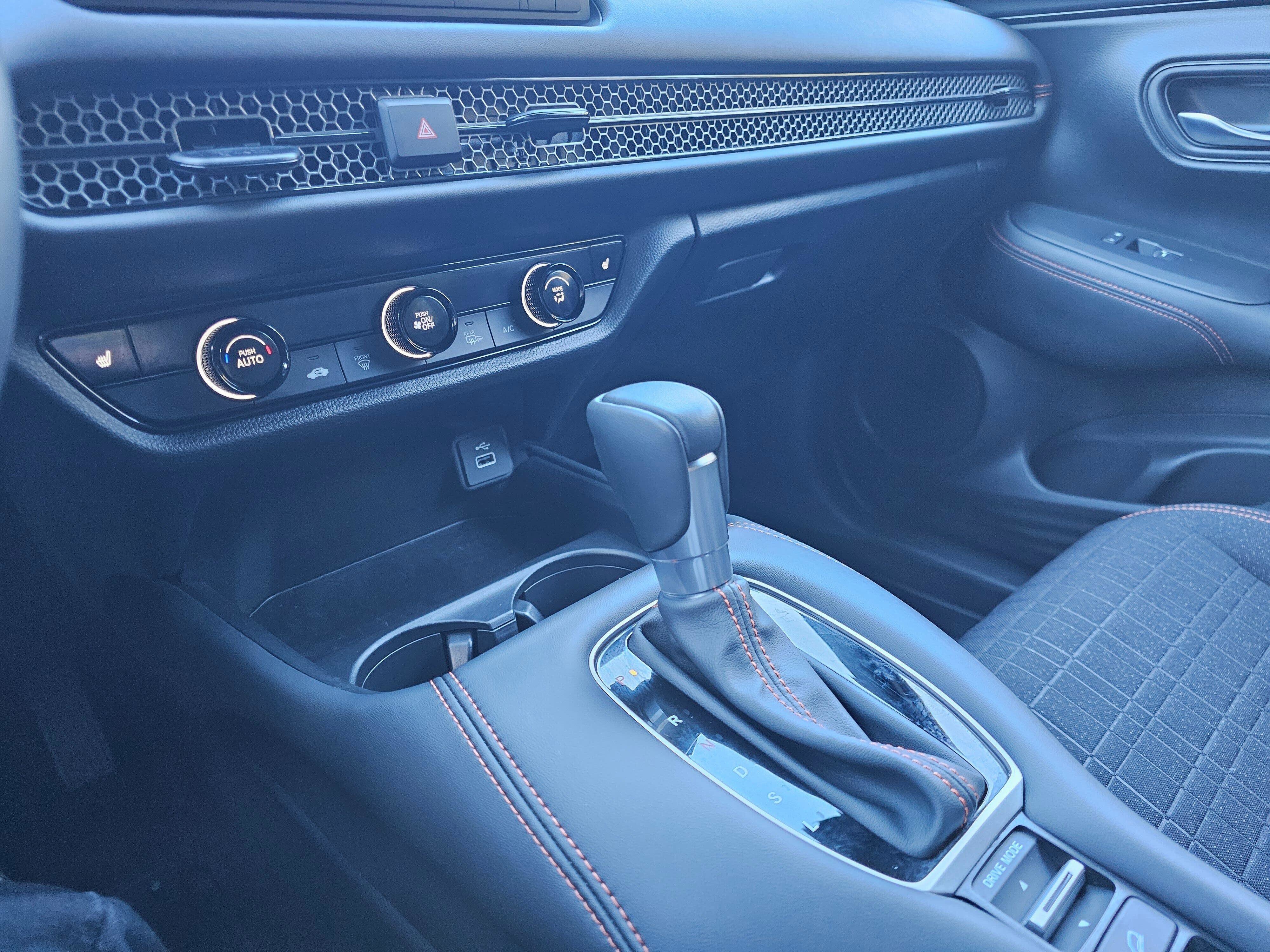 Certified 2025 Honda HR-V Sport image 25