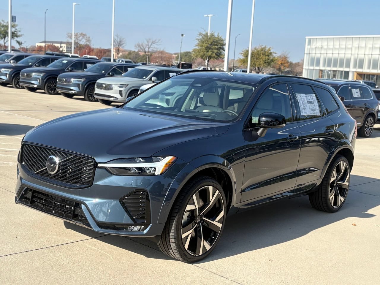 New 2026 Volvo XC60 B5 Ultra w/ Protection Package Premier AWD/4WD image 6