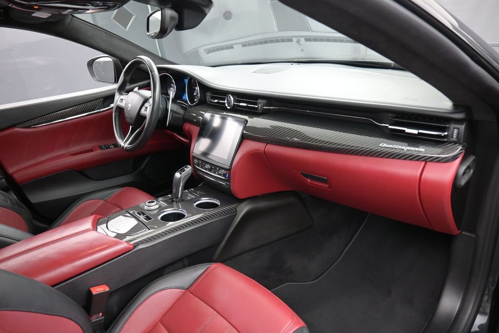 Used 2020 Maserati Quattroporte S GranSport Q4 AWD/4WD image 33
