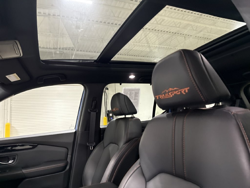 Used 2024 Honda Pilot TrailSport image 19