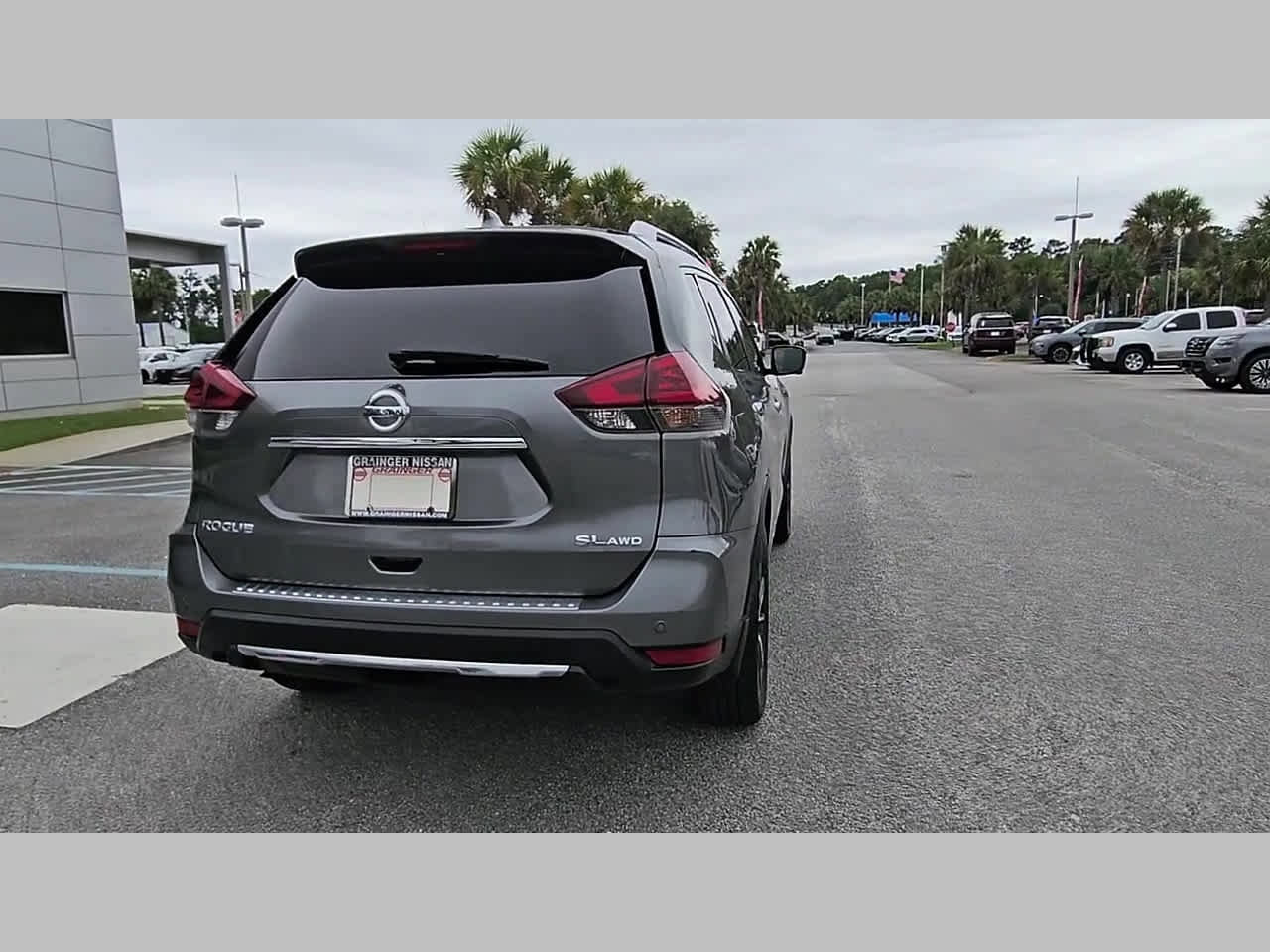 Used 2019 Nissan Rogue SL w/ Premium Package AWD/4WD image 34