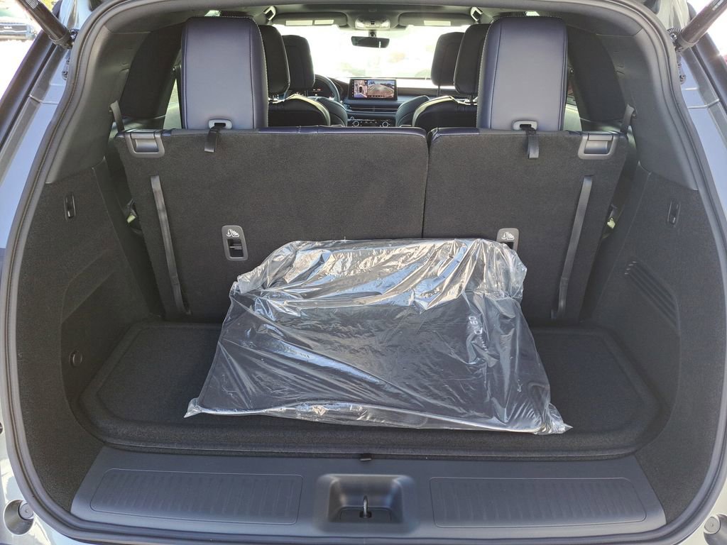 New 2026 INFINITI QX60 Sport w/ Dark Cargo Package image 15