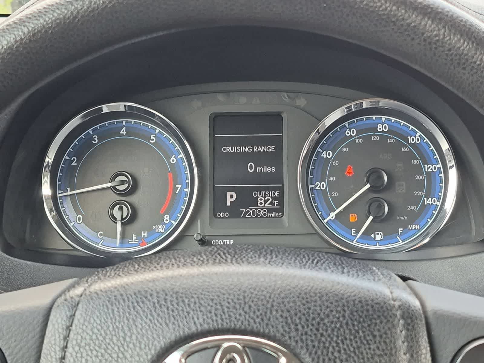 Used 2017 Toyota Corolla LE FWD image 32