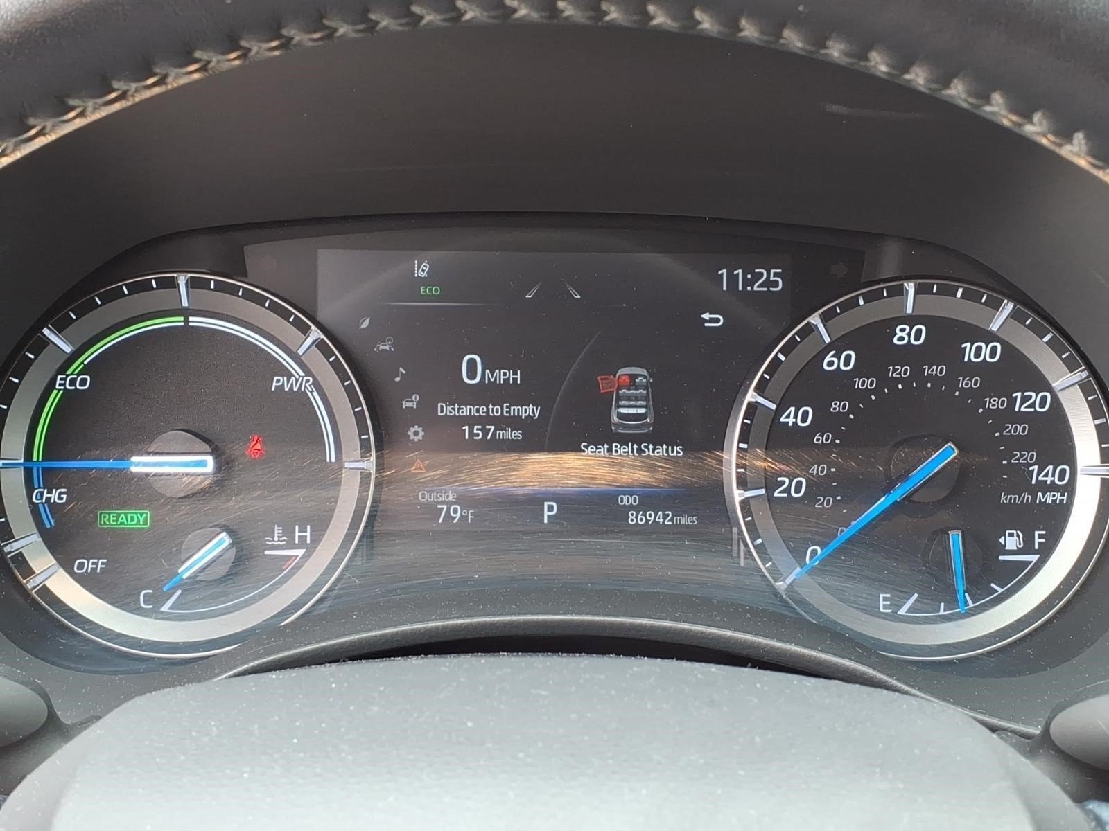 Used 2021 Toyota Highlander XLE AWD/4WD image 29