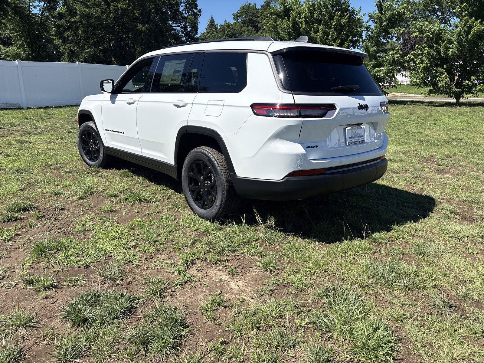 New 2026 Jeep Grand Cherokee L 4WD image 7